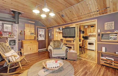Juniper Cabin | Nordic Spa, Woodstove, Waterfront, Cabin 1