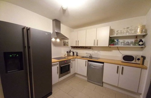 Dublin Apartment | Remarkable 2 -Bed Apartment in Dublin