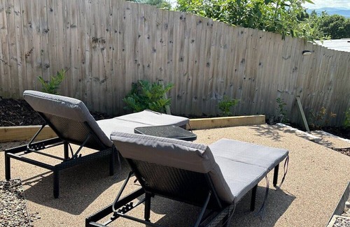 Meliden House | Offa's Lodge Family home quiet area with sea views