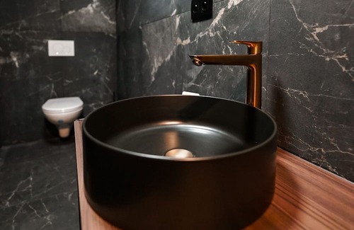 Ronse Hotel | Mezza Notte