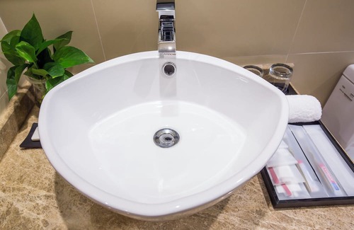 Xuhui Hotel | Soho Garden Villa Hotel - Shanghai Jiaotong University Metro Station Flagship
