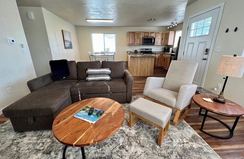 Helena House | New 2 bedroom home w/ patio