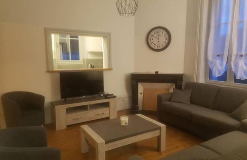 Mareuil-sur-Cher Apartment | LES Coquelicots +piscine