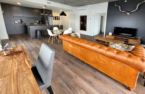 Fabreville Apartment | Corporate Stays - Luxurious 2BR with Stunning Rooftop Views Luxury & Gym Accessn