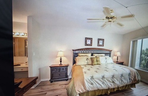 North Naples Condo | Peaceful Retreat