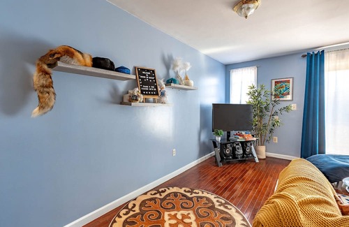 Crown Heights House | Charming Duplex Retreat 15 Mins to Manhattan