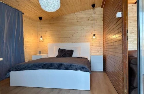 Cukarica House | TeLu HouseBoat