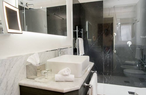Rondo - Torretta House | Italian Luxury Retreat: Scenic Park Views, Rental Bicycles, Pet-Friendly