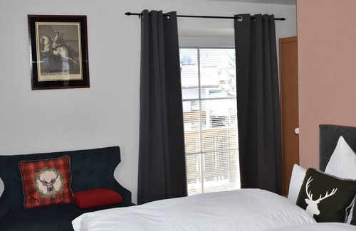 Nauders Cottage | Zimmer 2 - Hirschstube Nauders