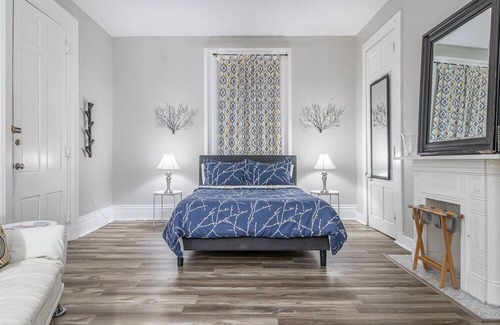 East Price Hill Apartment | Location! Apartment 3 Mi from DT