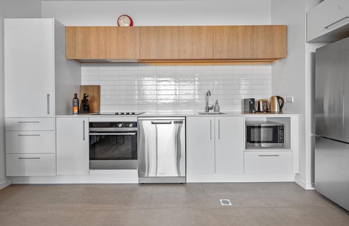 Sydenham House | Urban Vista - Christchurch Holiday Home