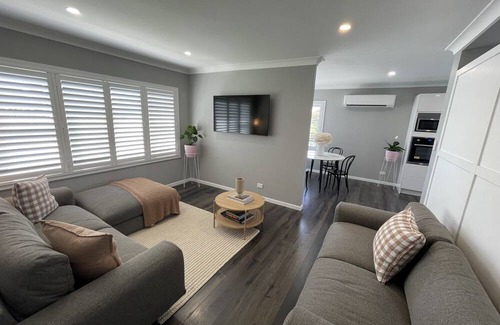 Kings Meadows House | Majestic Meadows