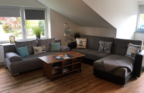 Kirchwerder Apartment | Spacious apartment near seabeach