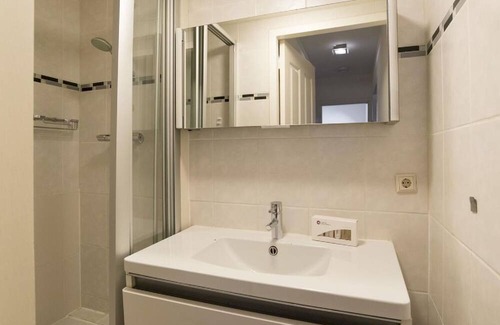 Canal Ring Apartment | 2 Bedrooms Apartment 1017