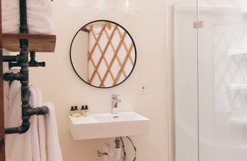 Johnson City Cabin | Johnny Yurts