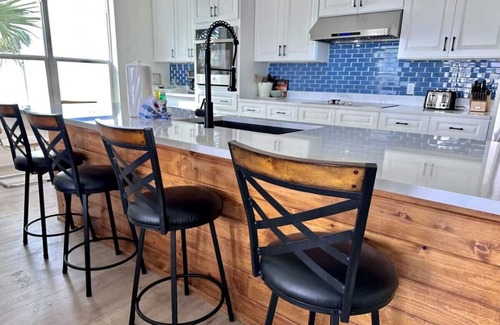 Laguna Beach Estates House | NEW! Sun, Surf, and Sand - Pet Friendly|Heated Pool
