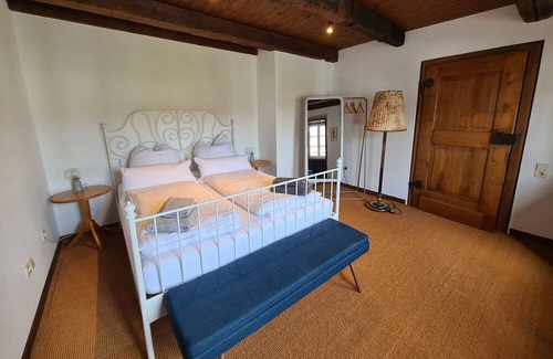 Olsberg House | Holiday Home 'Ferien Fachwerkhaus' with Mountain View, Private Terrace and Wi-Fi