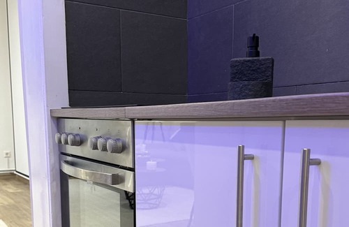 Ricklingen Apartment | Traumhaftes City Apartment Kinoleinwand Wifi
