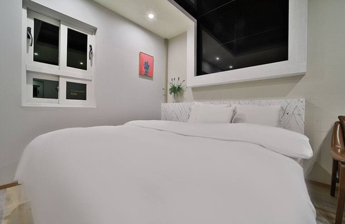Gyeongsan Hotel | Evian Hotel