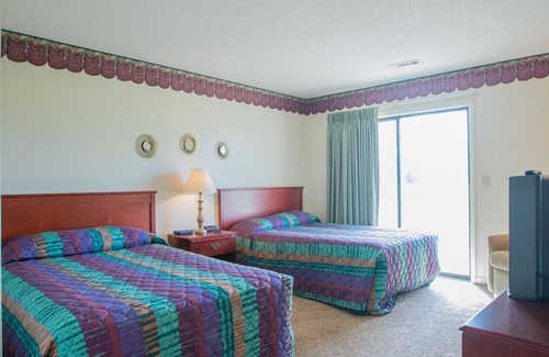 Lake Tansi Condo | Crown Resorts Lake Tansi West 2 Bedroom, 2 Bathroom Condo w/ 1 King, 2 Full Beds