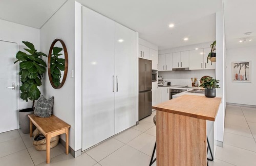Scarborough Apartment | "905 Beautiful View" - Scarborough Q 4020