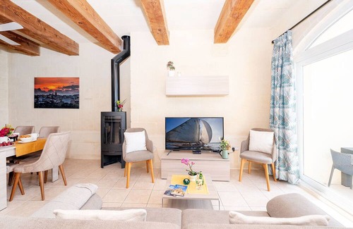 Qala Villa | Veduta Holiday Home Qala