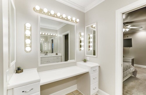 Wessex Square House | Uptown Luxe w/ King Suite & Hot Tub | Sleeps 20+