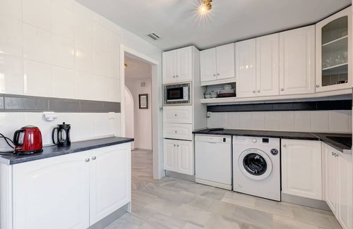 New Golden Mile Condo | Penthouse With Vast Indoor/Outdoor Areas. Breathking sea and Mountain Views
