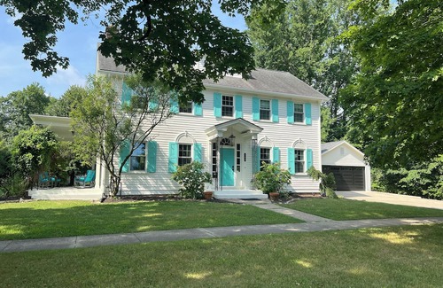 Yellow Springs House | TOP Yellow Springs BnB+ Pet Friendly