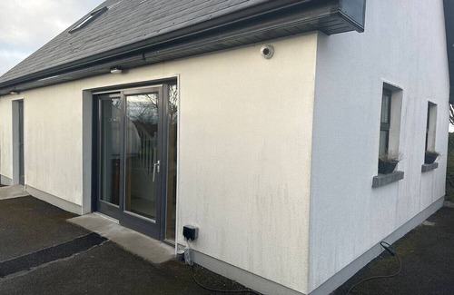 Ballinderreen House | Luxury Wild Atlantic Way Chalet!