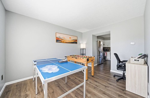 Hilliard House | Spacious 4-BR Retreat w/Game Room + BBQ Patio