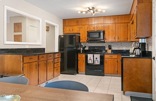 North Stonington House | 5BR Pool+Game Room: 1 mi to Foxwoods & Water Park