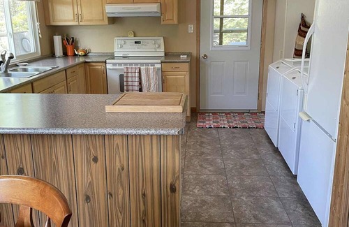 Kenora Cabin | Rustic Cabin Getaway Near Kenora