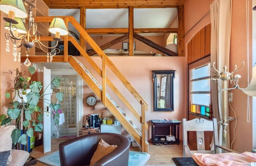 Hildesheim District Apartment | Holiday Apartment '2' with Private Terrace, Private Garden and Wi-Fi
