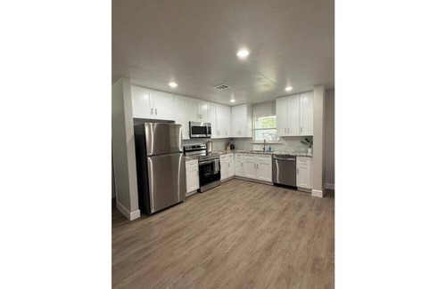 Pasadena House | Home near Refineries