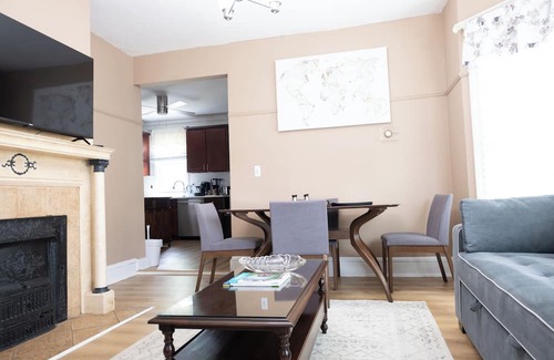 Plainfield Apartment | 2BR Washer/Dryer High Speed Wi-Fi, perfect for extended stays