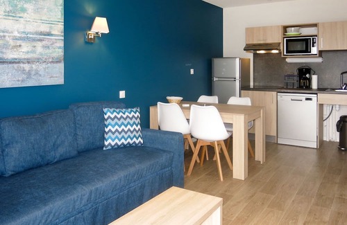 Noirmoutier-en-l'Ile Apartment | Le Domaine des Pins by Interhome