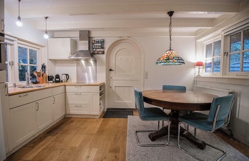 Naarden Cottage | 2BR Natuurhuis in het Gooi - Hansel and Gretel Cottage