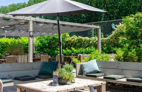 Bosschenhoofd House | Spacious Bosschenhoofd Stay | Outdoor adventure, Cityscape | 2 Units