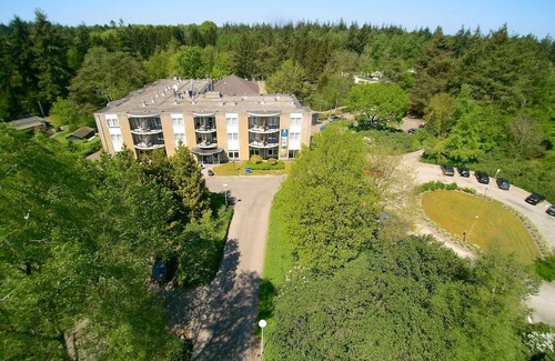 De Bult House | Spacious De Bult Family Hideaway | Pool, Pet Friendly | 3 Units