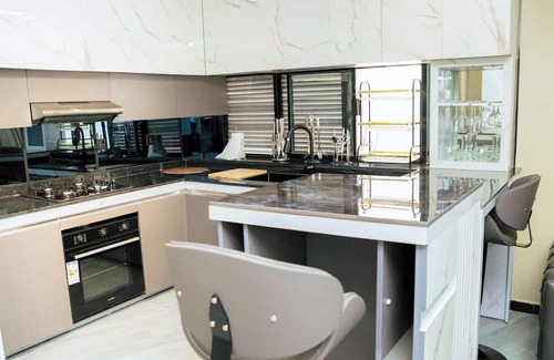 Gisenyi House | SAFE HEAVEN HOMEnAmazing 9-bedroom house with WiFi in Gisenyi