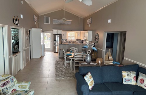 Cherry Grove Beach House | Oceanfront Cherry Grove 4-bed 4-bath pet friendly swim spa hot tub close 2 ALL