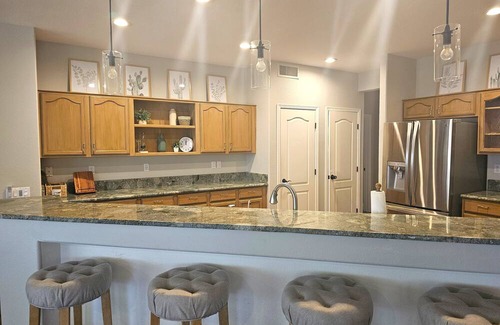 Desert Palms House | 3-bedroom house in The Grand On the Golf Course with Sunset Views and Pool