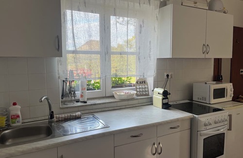 Nemesgulacs Cottage | Cosy one bedroom cottage with perfect views with AC close to Lake Balaton
