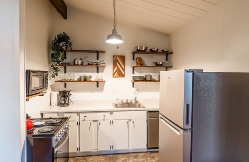 Acme Ski Chalet | Secluded Chalet near Ohiopyle and Seven Springs