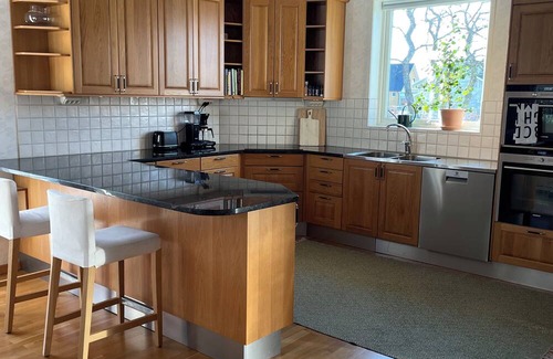 Varberg Municipality Villa | Large Coastal Family Villa - Short walk to the Sea, Easy Access to Town