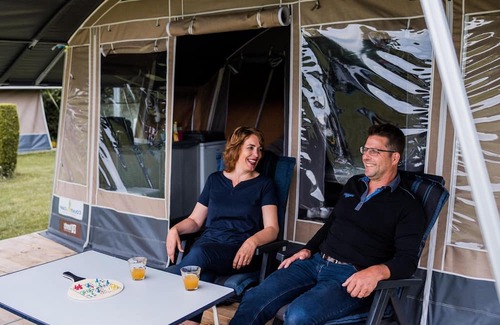 Opende House | Nice tent lodge on a campsite