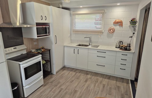 Coromandel Forest Park Apartment | Bonnie Doon on the Thames coast.