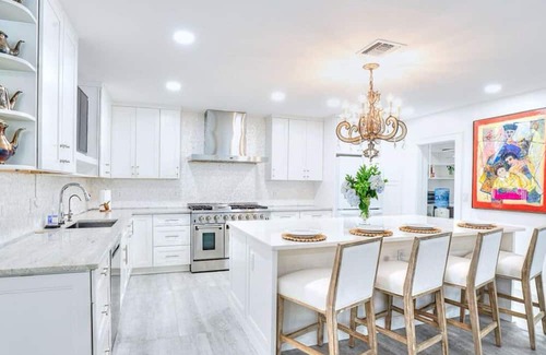 Southside House | Brand-New Listing – Be Among the First to Stay in the Heart of SoSo! Sleeps 6