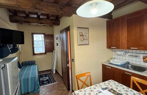 San Vivaldo Apartment | Dreamy Tuscan Escape Apt Il Borghetto with Pool Near San Gimignano
